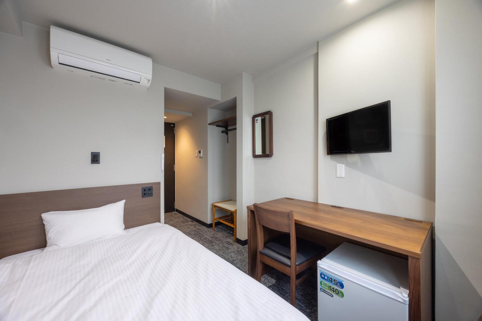 Fukuyama Royal Hotel Экстерьер фото