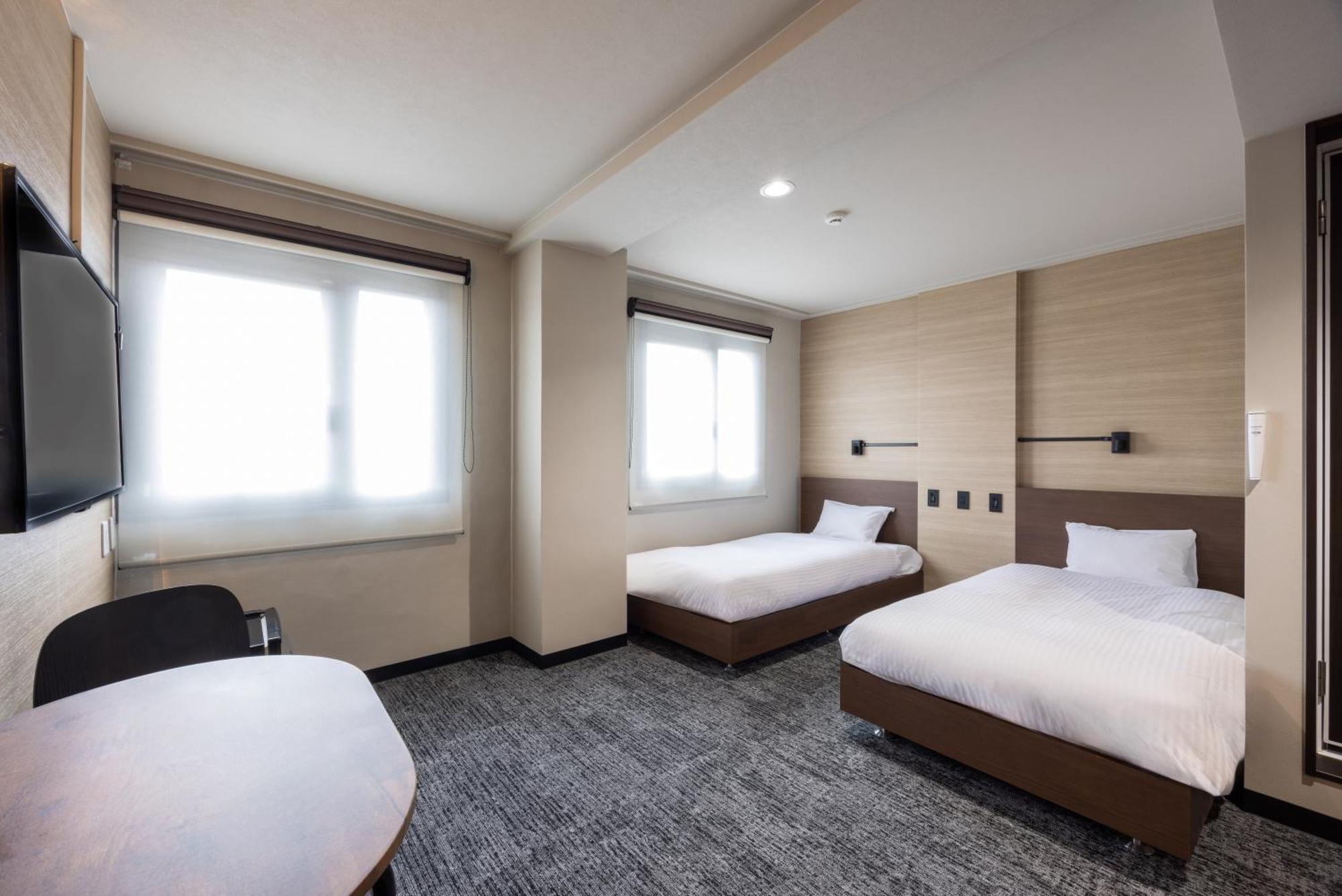 Fukuyama Royal Hotel Экстерьер фото