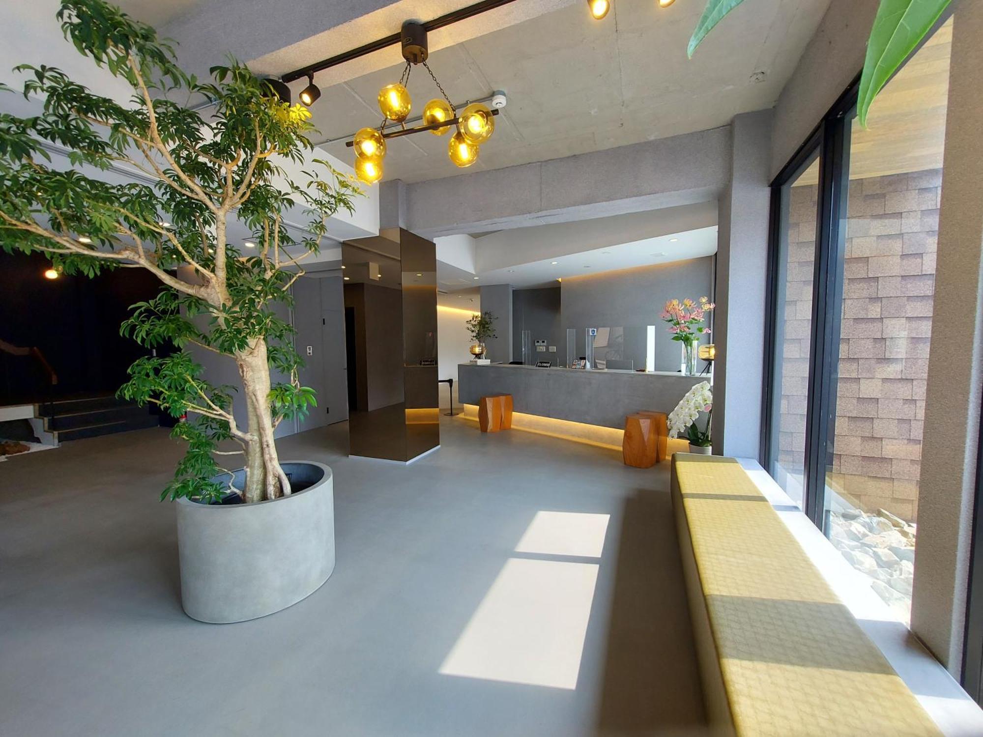 Fukuyama Royal Hotel Экстерьер фото